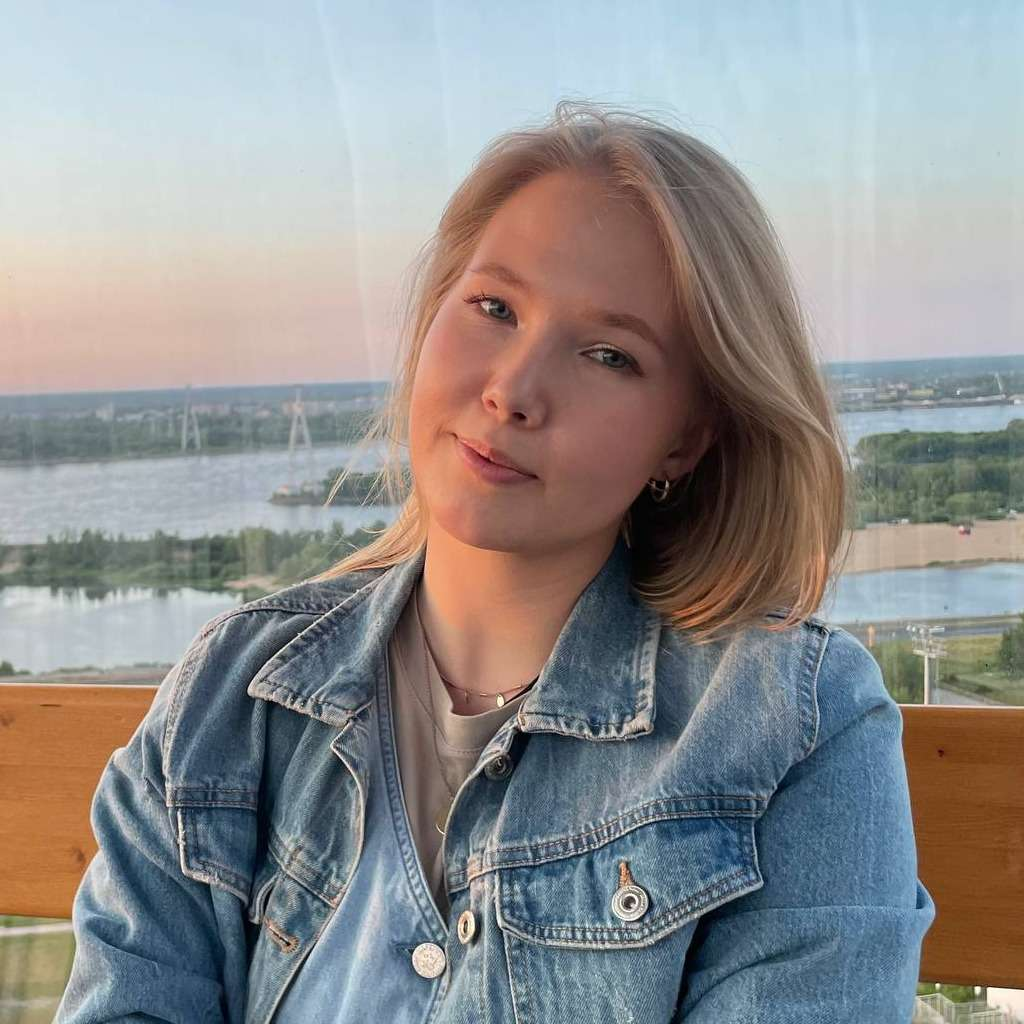 Анна Тихоненкова
